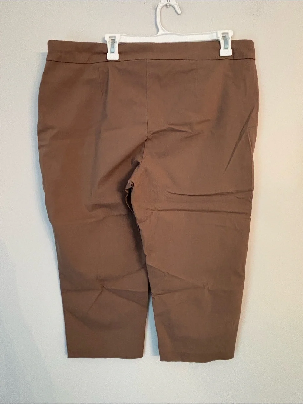 Chico's Taupe Capri Pant Size 3 - Picture 5 of 5